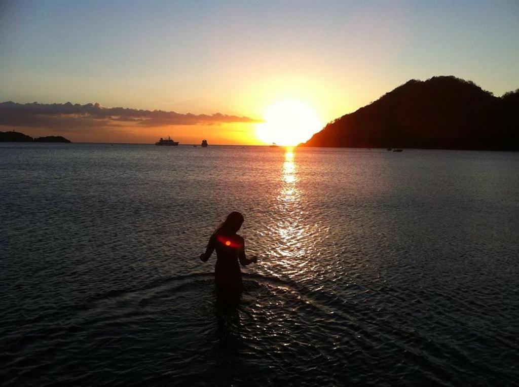 Beach Condos At Pico De Loro Cove - Wi-Fi & Netflix, 42-50"Tvs With Cignal Cable, Uratex Beds & Pillows, Equipped Kitchen, Balcony, Parking - Guest Registration Fee Is Not Included Nasugbu Buitenkant foto